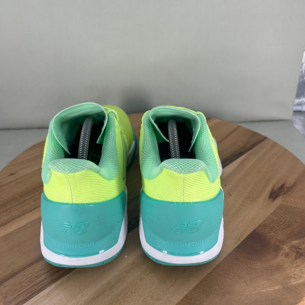 New Balance Fresh Foam Lav V2 Womens Tennis Shoes Yellow Green Size 12 Wide - Picture 4 of 8